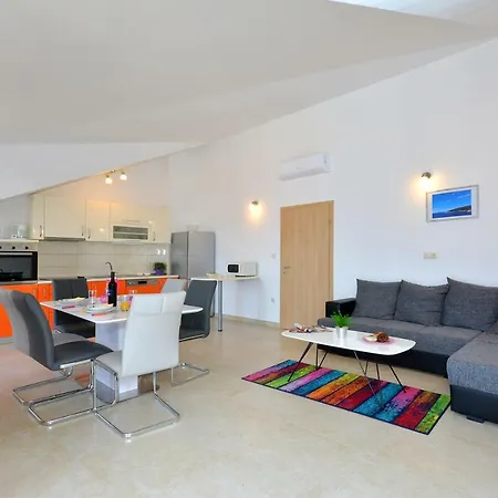 Solis Apartman Milna (Hvar)