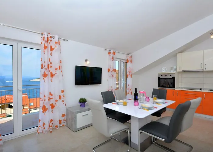 Solis Apartman Milna (Hvar)