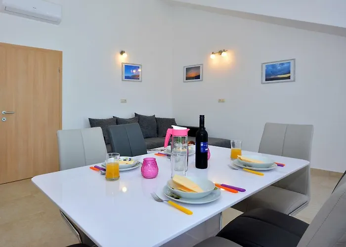 Solis Apartman Milna (Hvar)
