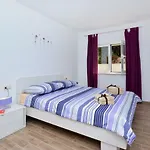 Solis شقة