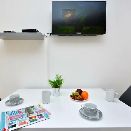 Solis * Milna (Hvar)